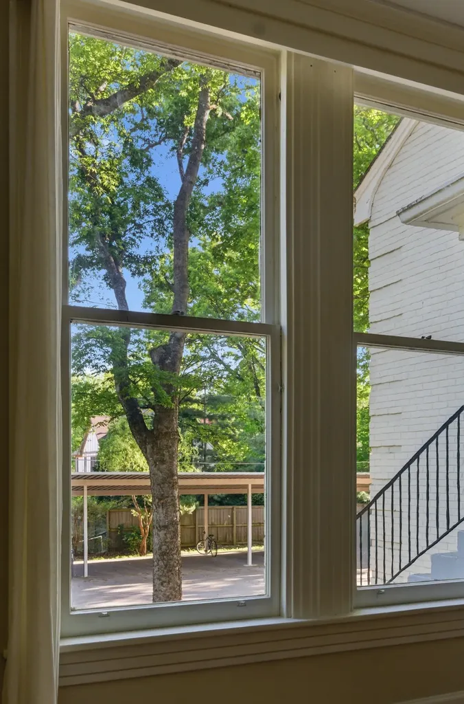 442 Bowling Avenue Nashville TN 37205
