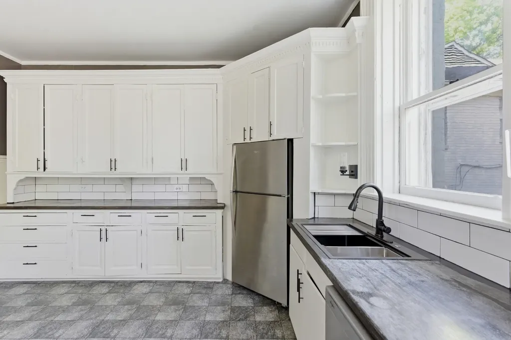 442 Bowling Avenue Nashville TN 37205