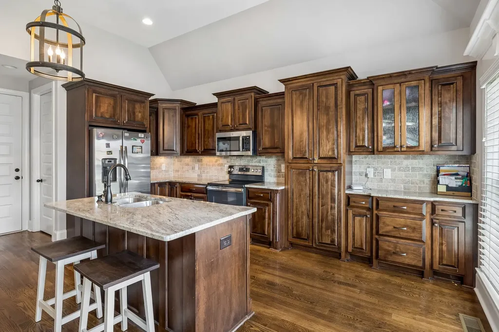 608 Southshore Point Mount Juliet TN 37122