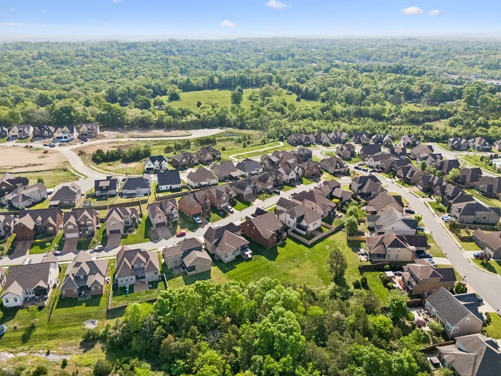 608 Southshore Point Mount Juliet TN 37122