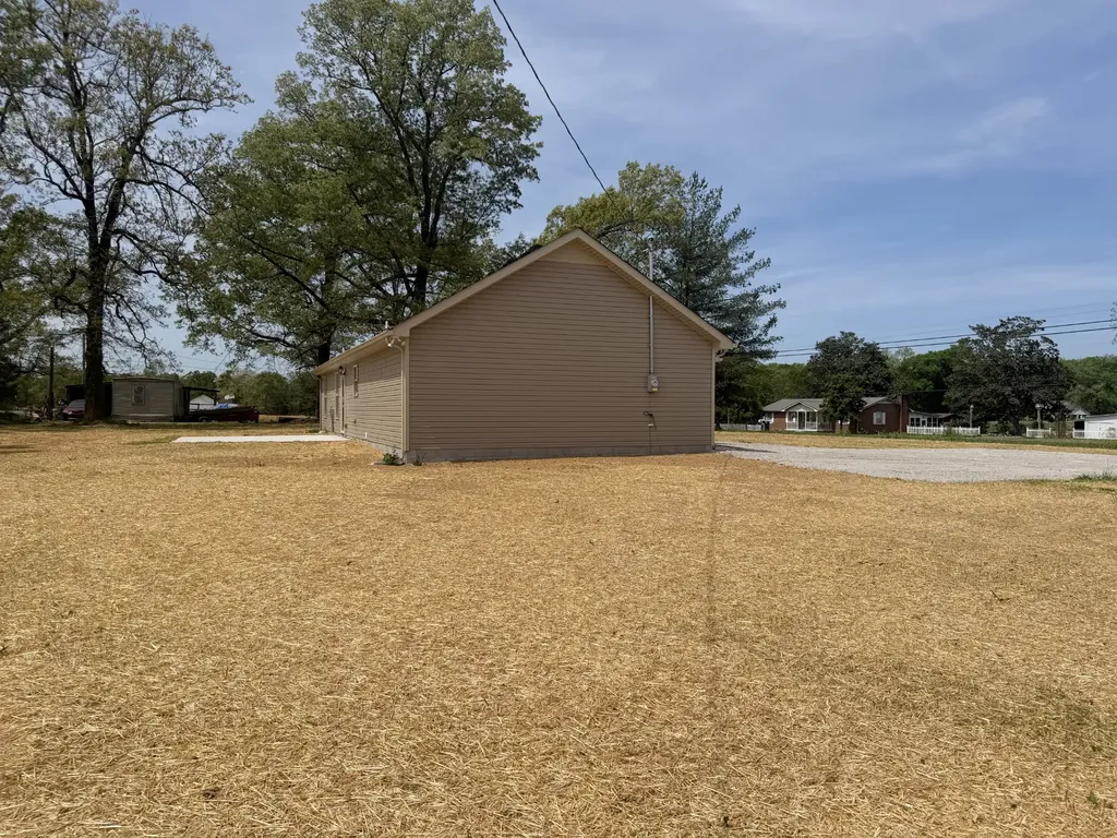 6265 Lynchburg Road Winchester TN 37398