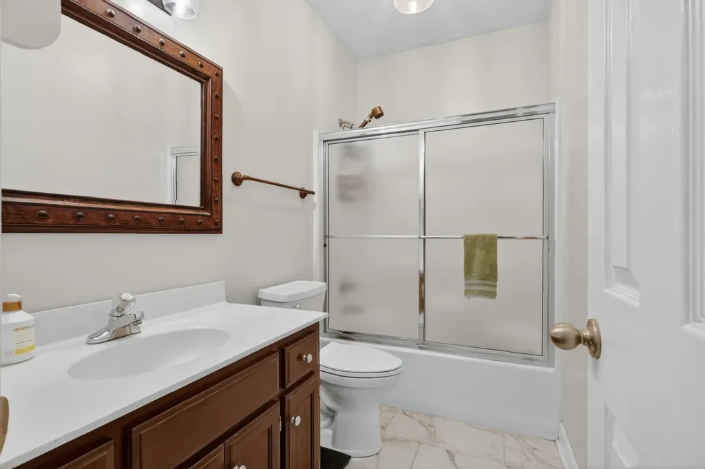 136 River Chase Hendersonville TN 37075