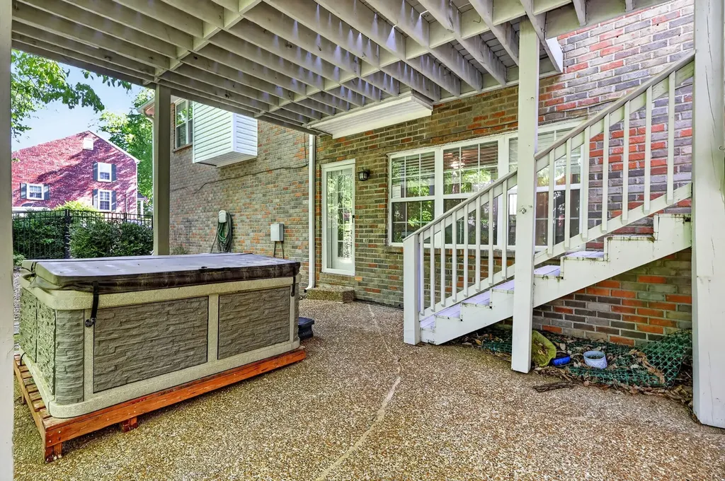 136 River Chase Hendersonville TN 37075