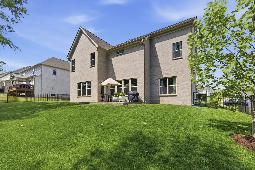 3230 Chase Point Drive Franklin TN 37067