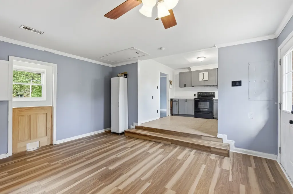 2082 Skyview Circle Clarksville TN 37042