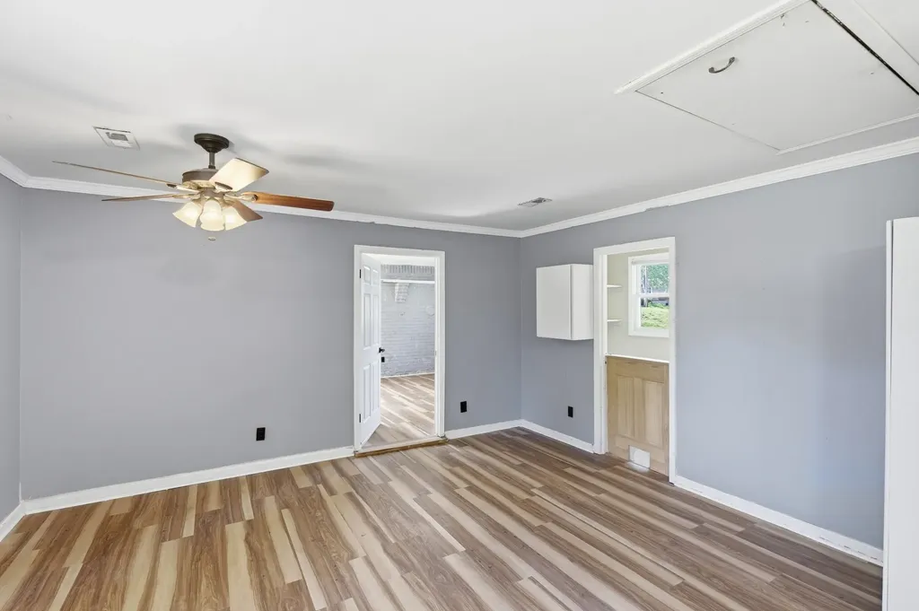 2082 Skyview Circle Clarksville TN 37042