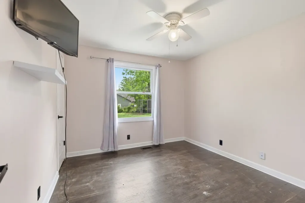 2082 Skyview Circle Clarksville TN 37042