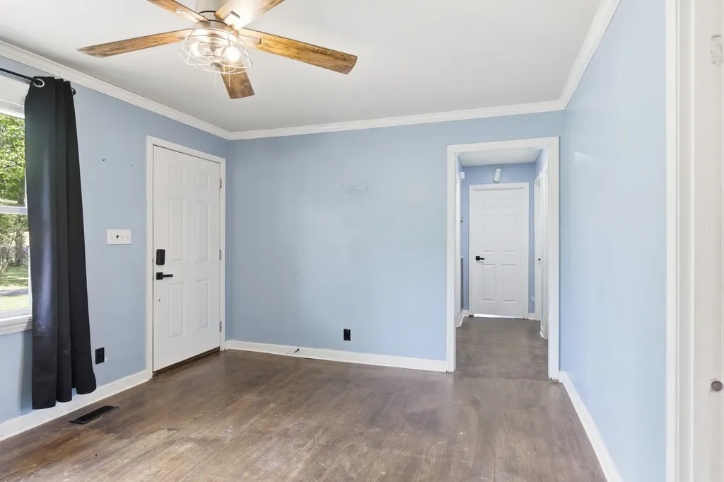 2082 Skyview Circle Clarksville TN 37042