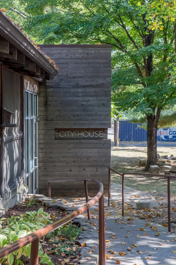 395 Monroe Street Nashville TN 37208