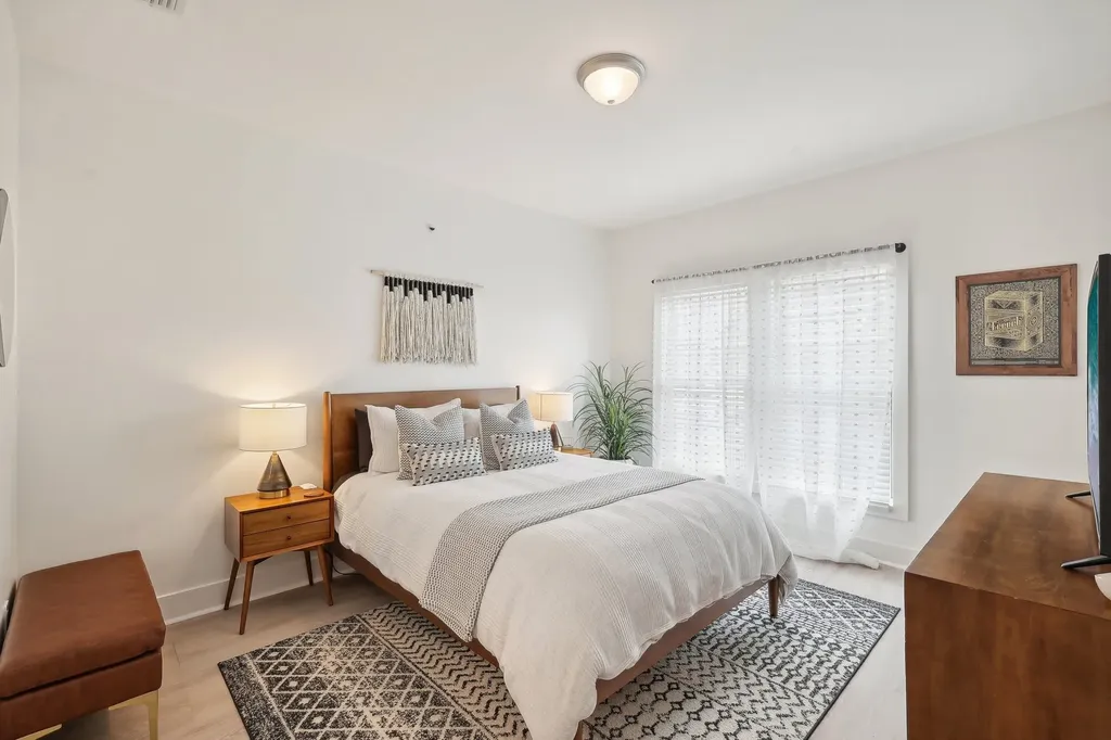 395 Monroe Street Nashville TN 37208