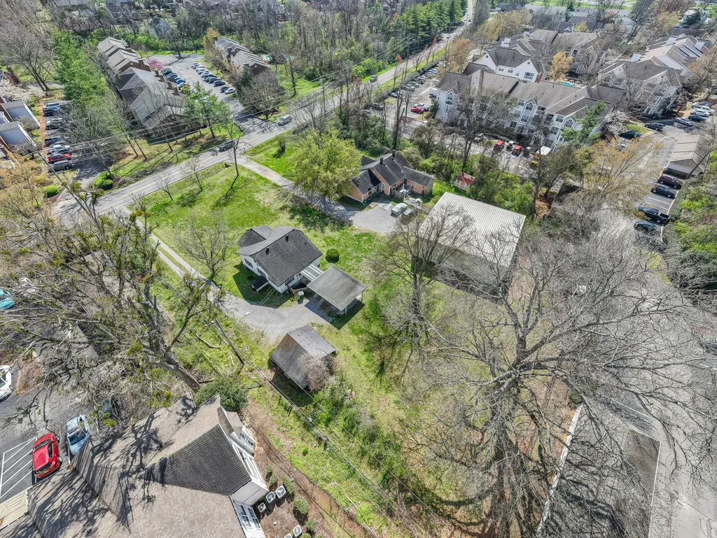 7114 Old Harding Pike Nashville TN 37221