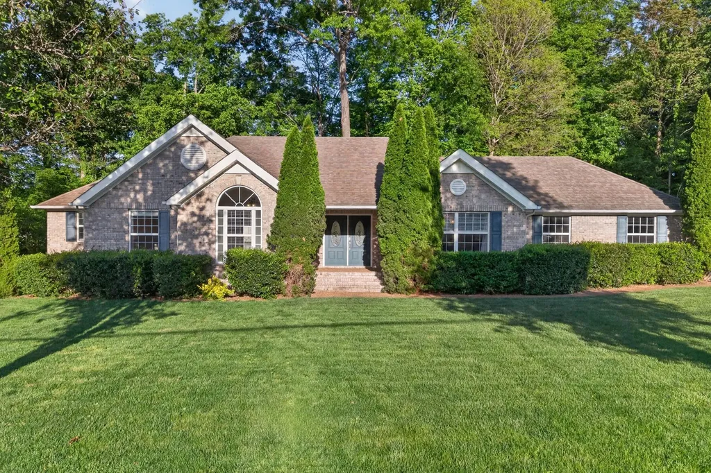 1505 Heller Ridge Spring Hill TN 37174