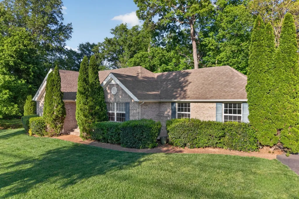 1505 Heller Ridge Spring Hill TN 37174