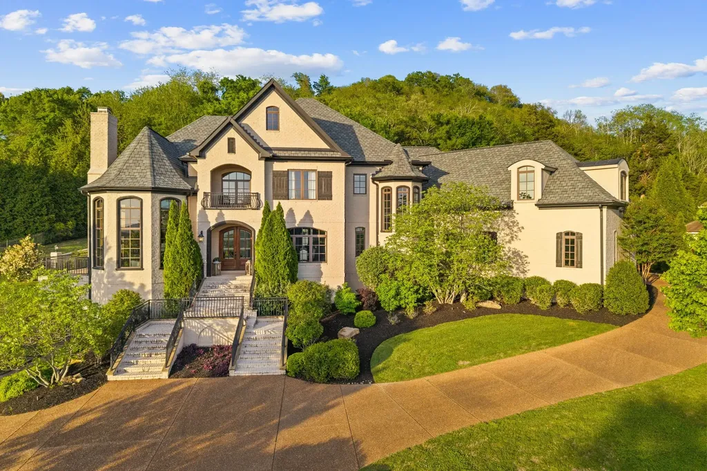 672 Legends Crest Drive Franklin TN 37069