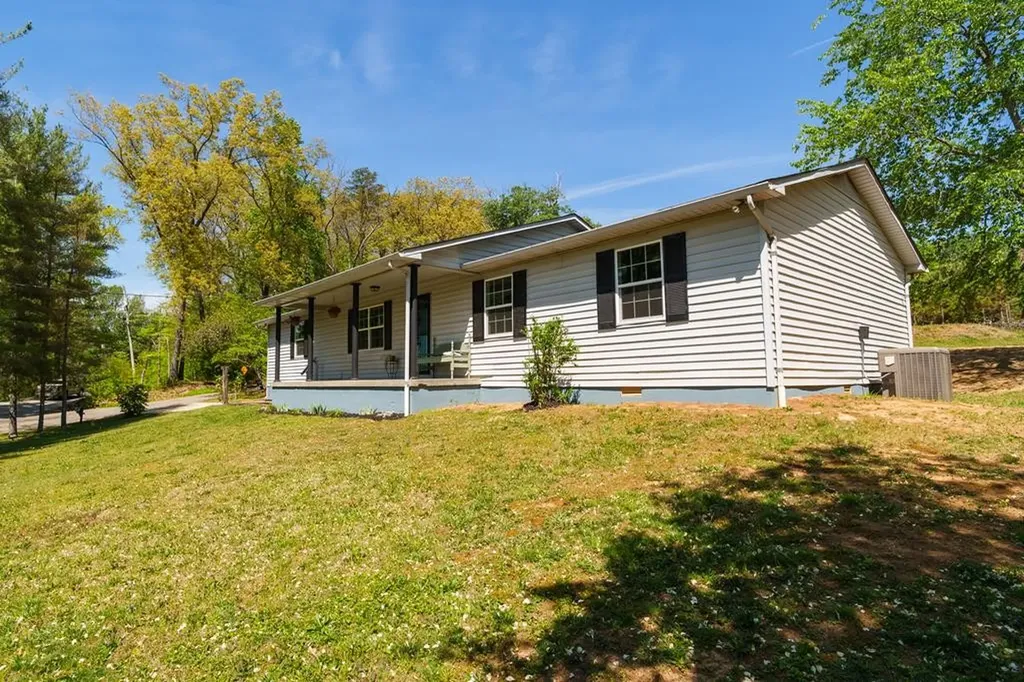 2209 Cliff Lane Cookeville TN 38501