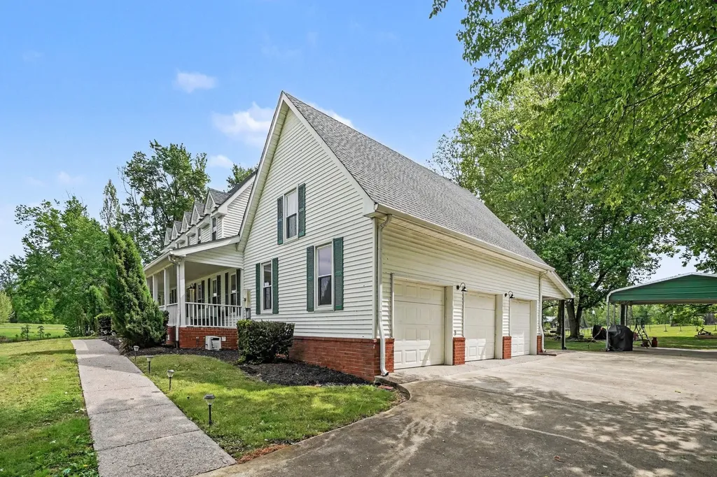 2075 Liebengood Road Goodlettsville TN 37072