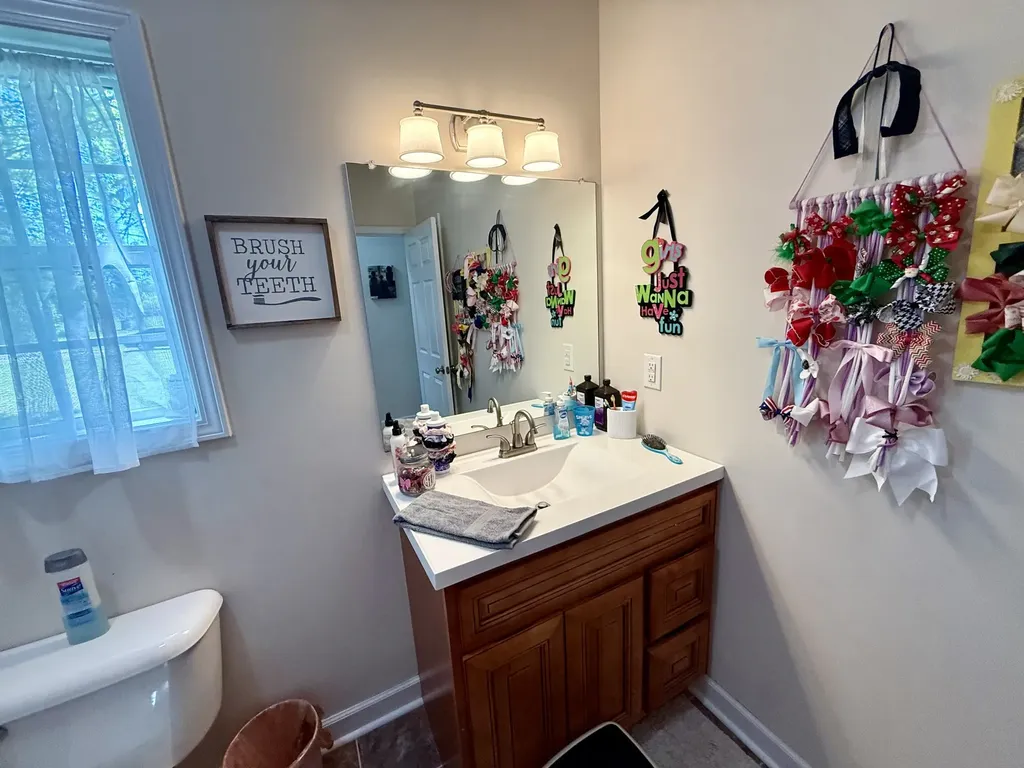 543 Main Street Mc Ewen TN 37101