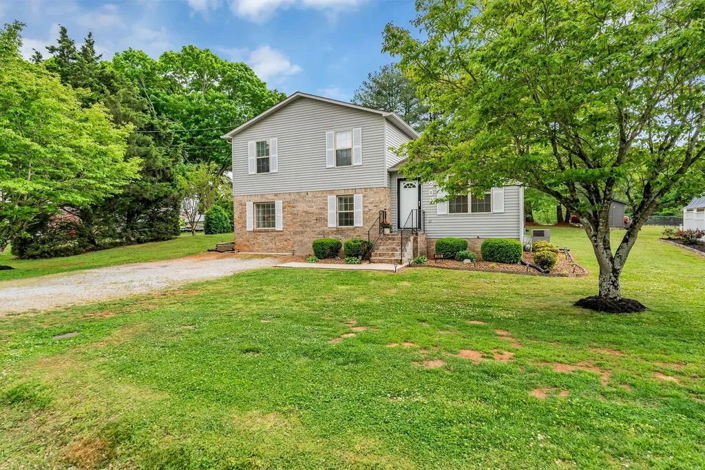 206 Homeward Avenue Winchester TN 37398