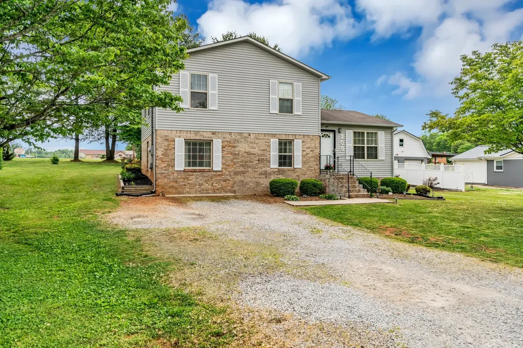 206 Homeward Avenue Winchester TN 37398
