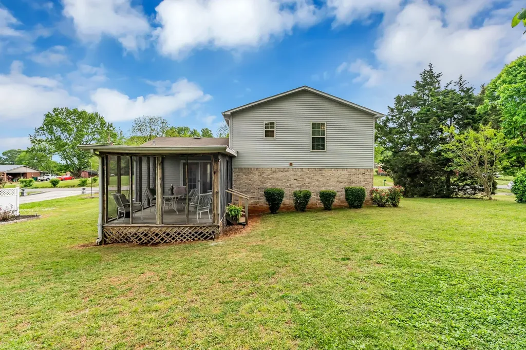206 Homeward Avenue Winchester TN 37398