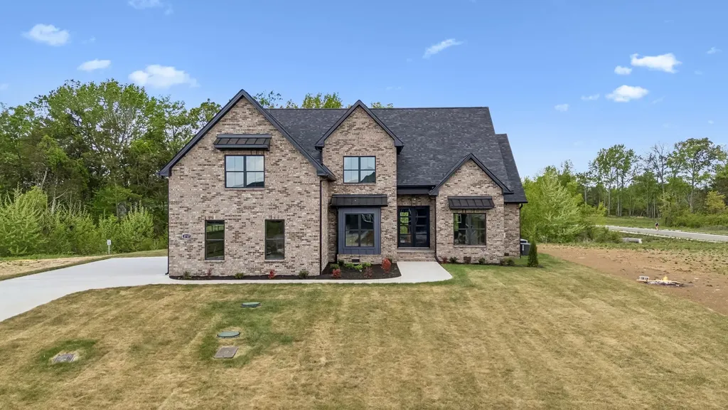1717 Rhonda Drive Christiana TN 37037