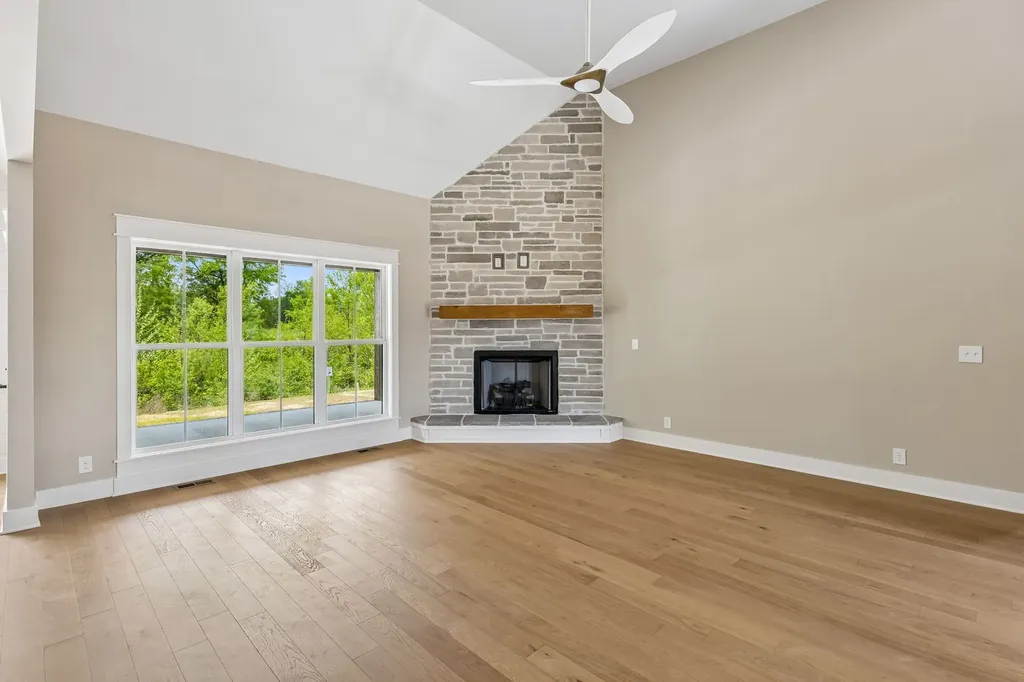 1717 Rhonda Drive Christiana TN 37037
