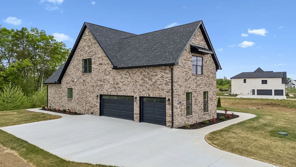 1717 Rhonda Drive Christiana TN 37037
