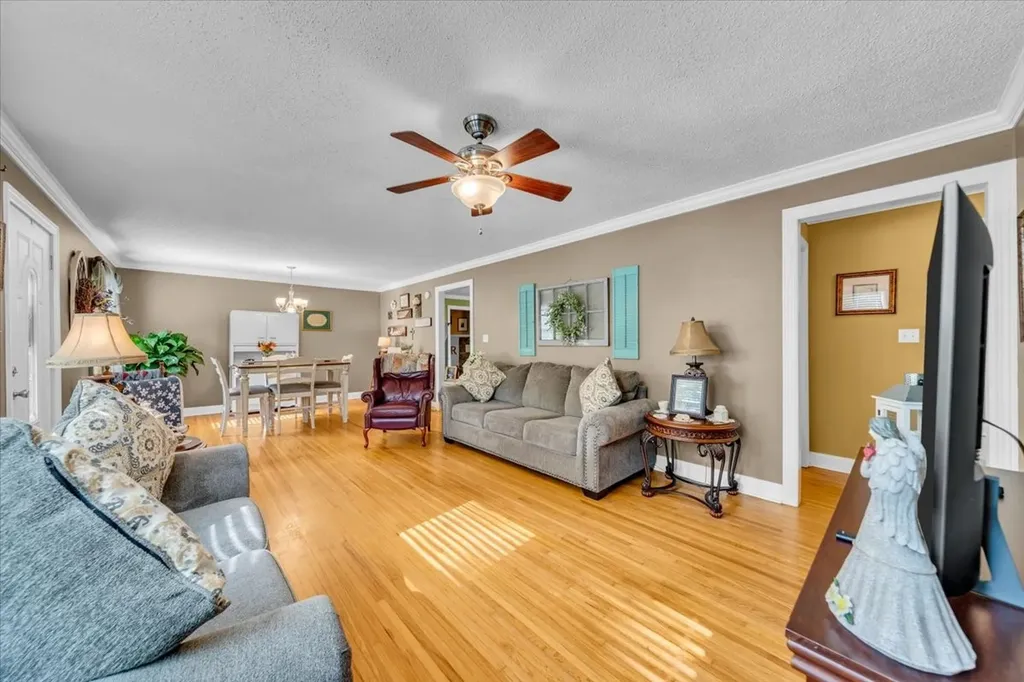 1006 Evins Street Manchester TN 37355
