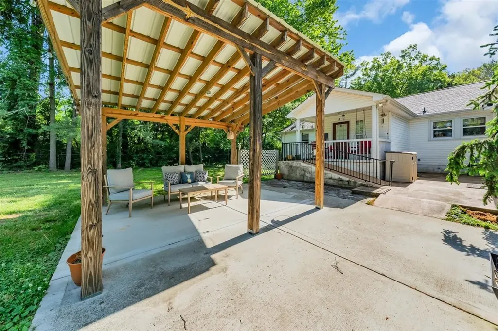 1006 Evins Street Manchester TN 37355