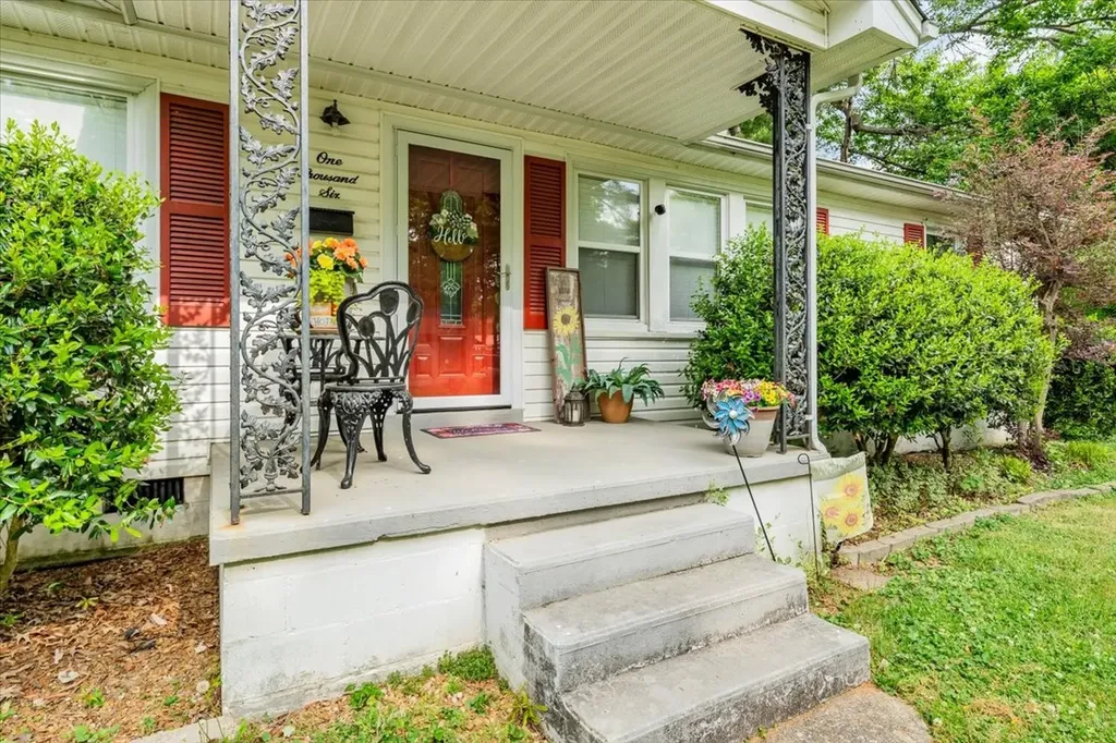 1006 Evins Street Manchester TN 37355