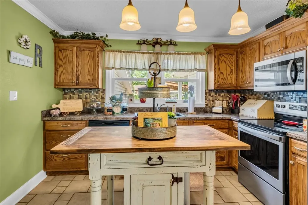 1006 Evins Street Manchester TN 37355