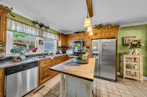 1006 Evins Street Manchester TN 37355