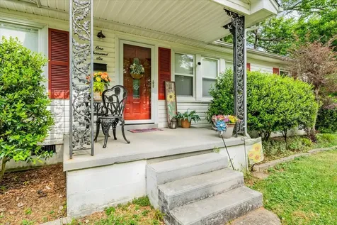 1006 Evins Street Manchester TN 37355