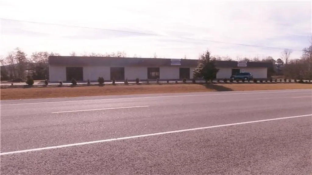 307 John Hunter Highway Elora TN 37328