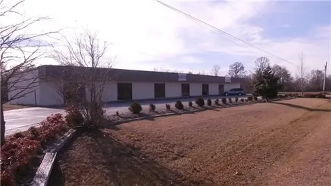 307 John Hunter Highway Elora TN 37328
