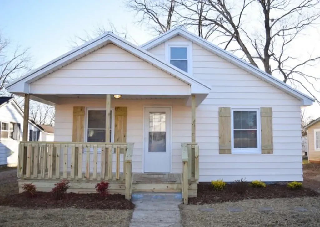 413 5th Street Lawrenceburg TN 38464
