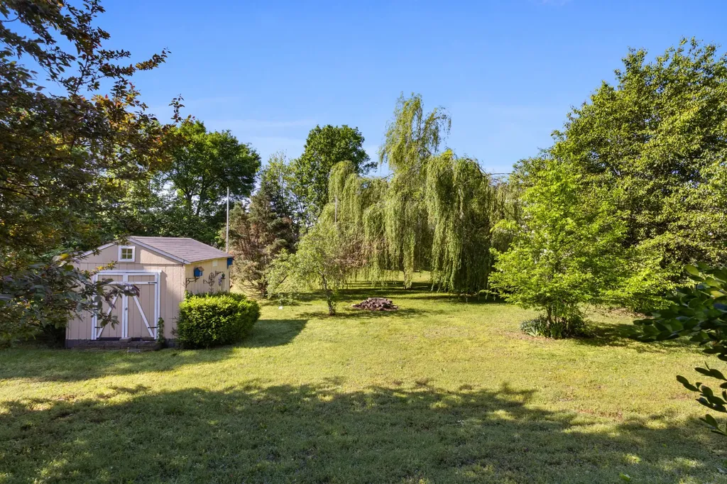 3484 Clover Hill Drive Clarksville TN 37043