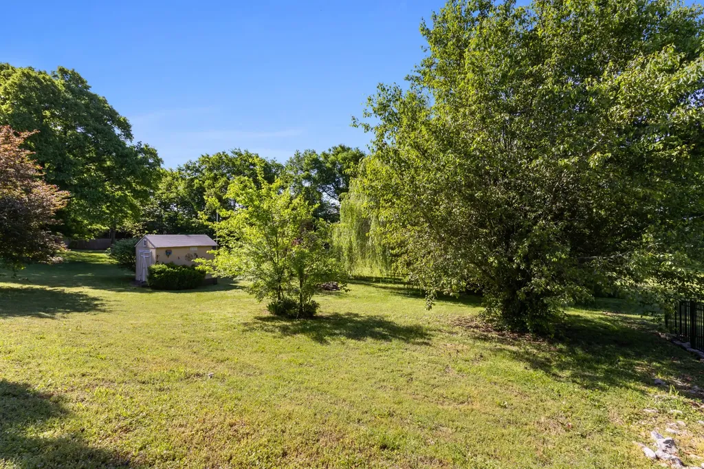 3484 Clover Hill Drive Clarksville TN 37043