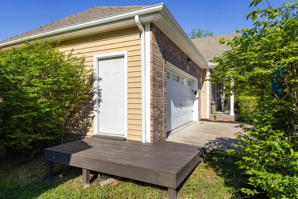 3484 Clover Hill Drive Clarksville TN 37043
