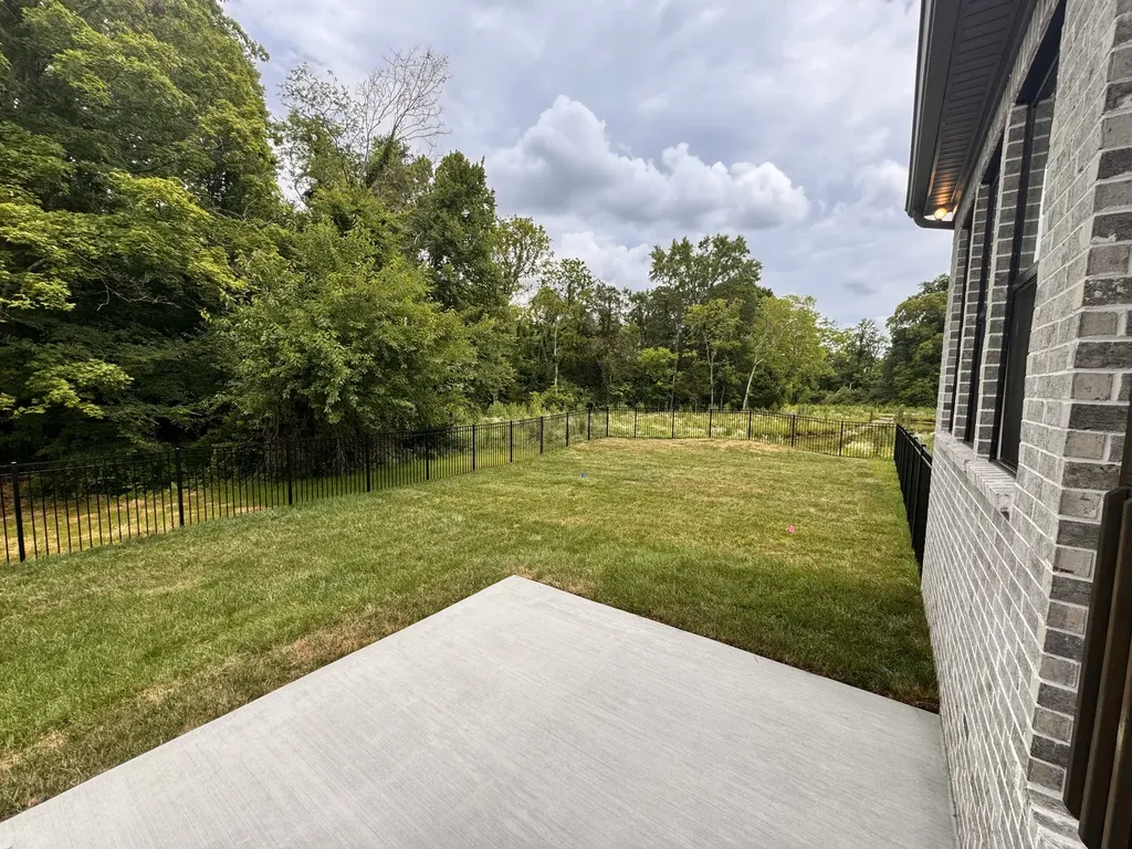 5924 Luke Court Arrington TN 37014