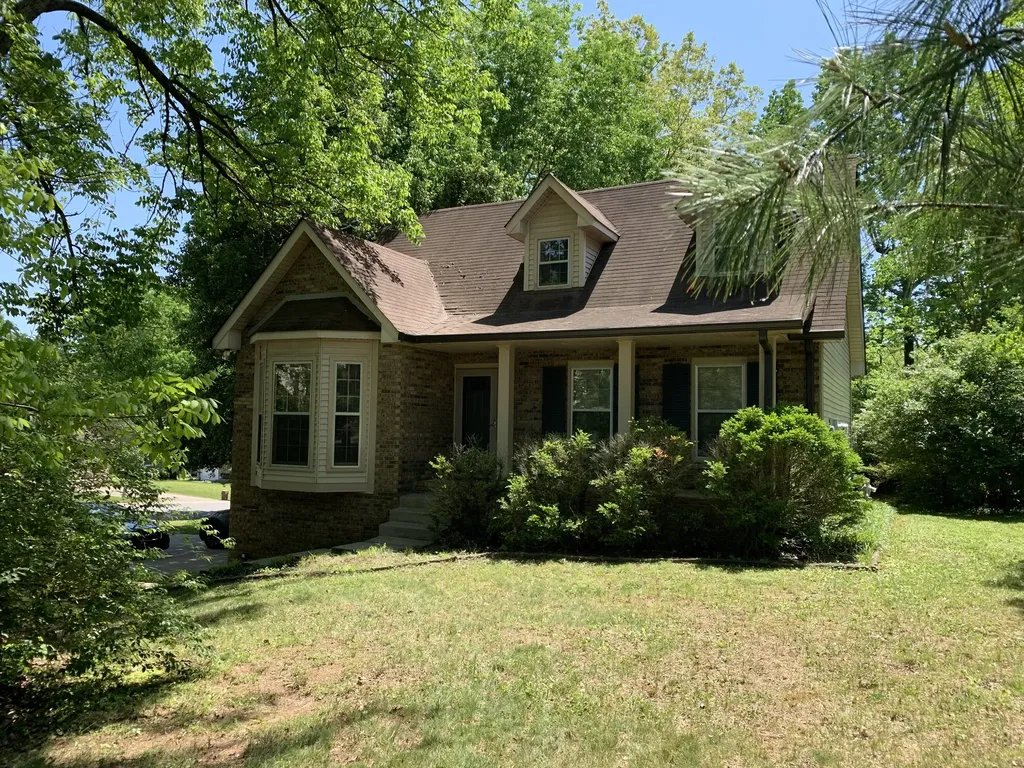 136 S Richview Road Clarksville TN 37043