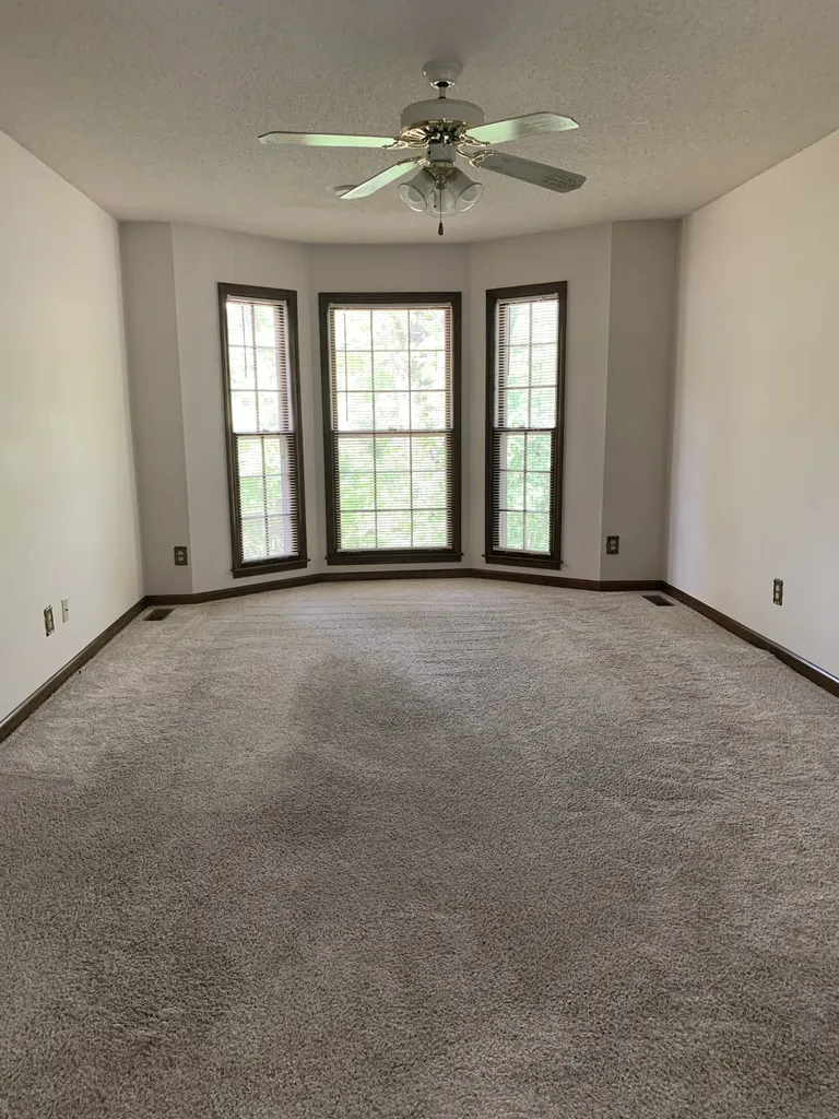 136 S Richview Road Clarksville TN 37043