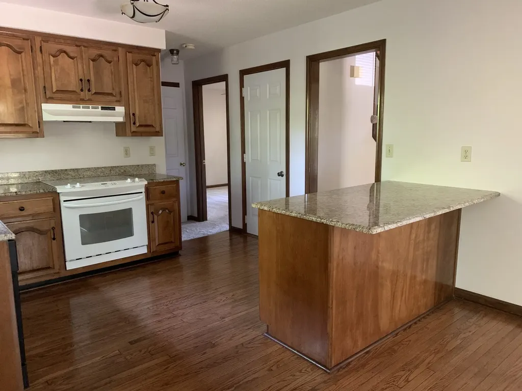 136 S Richview Road Clarksville TN 37043