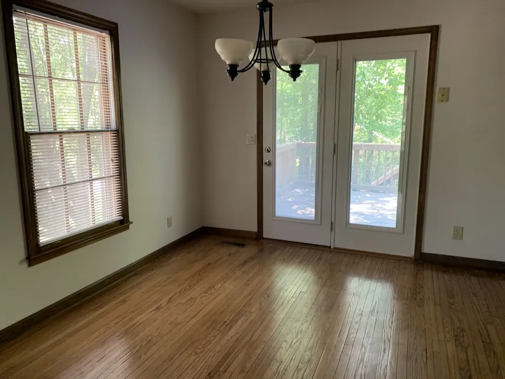 136 S Richview Road Clarksville TN 37043