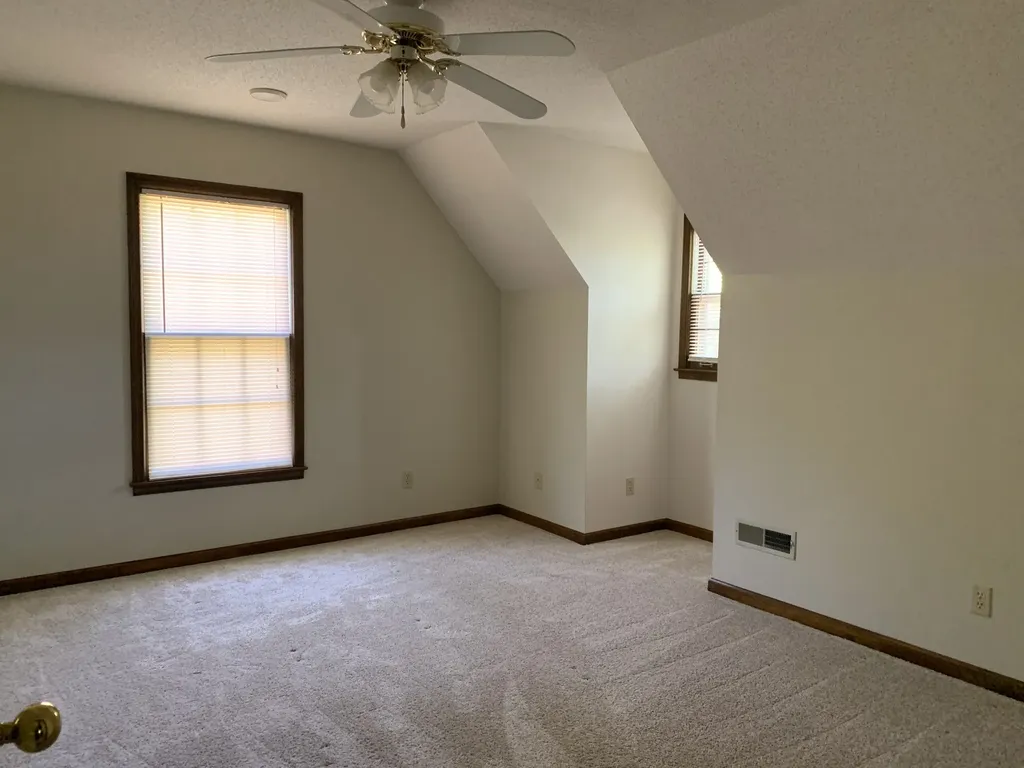 136 S Richview Road Clarksville TN 37043