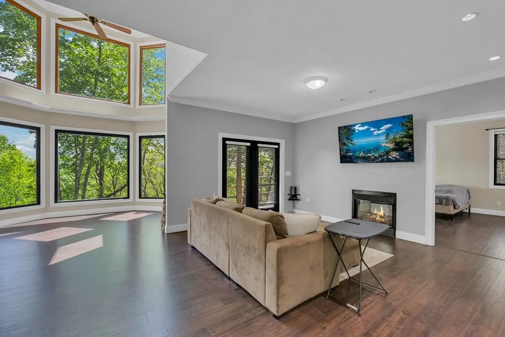 160 Eagles Bluff Circle Spencer TN 38585