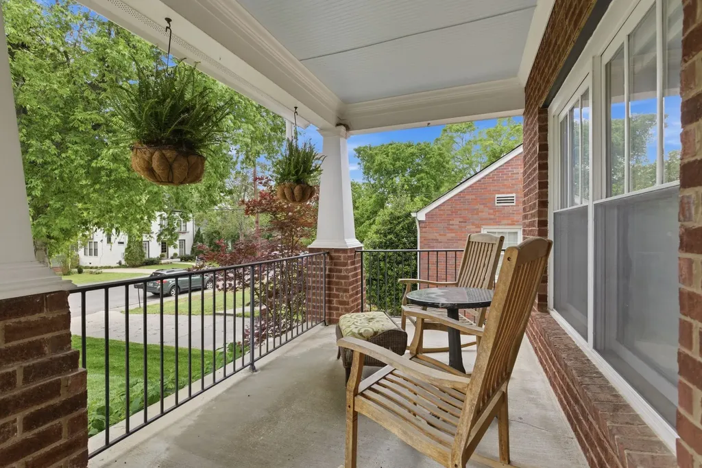 2500C W Linden Avenue Nashville TN 37212