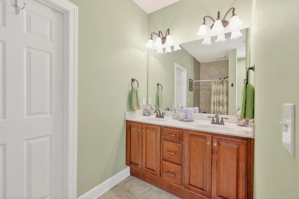 205 Apricot Lane Murfreesboro TN 37129