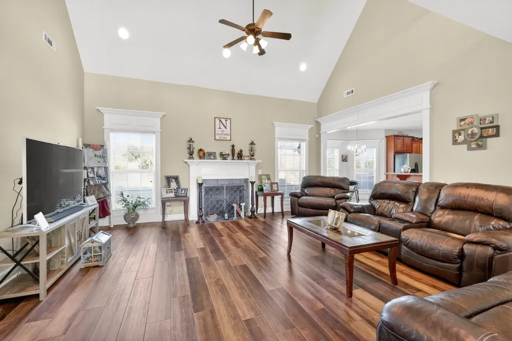 205 Apricot Lane Murfreesboro TN 37129
