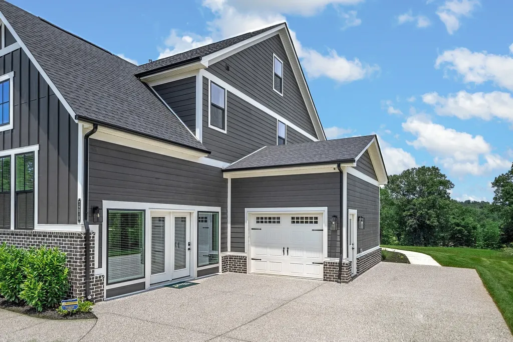 3212 Hunziker Lane Fairview TN 37062
